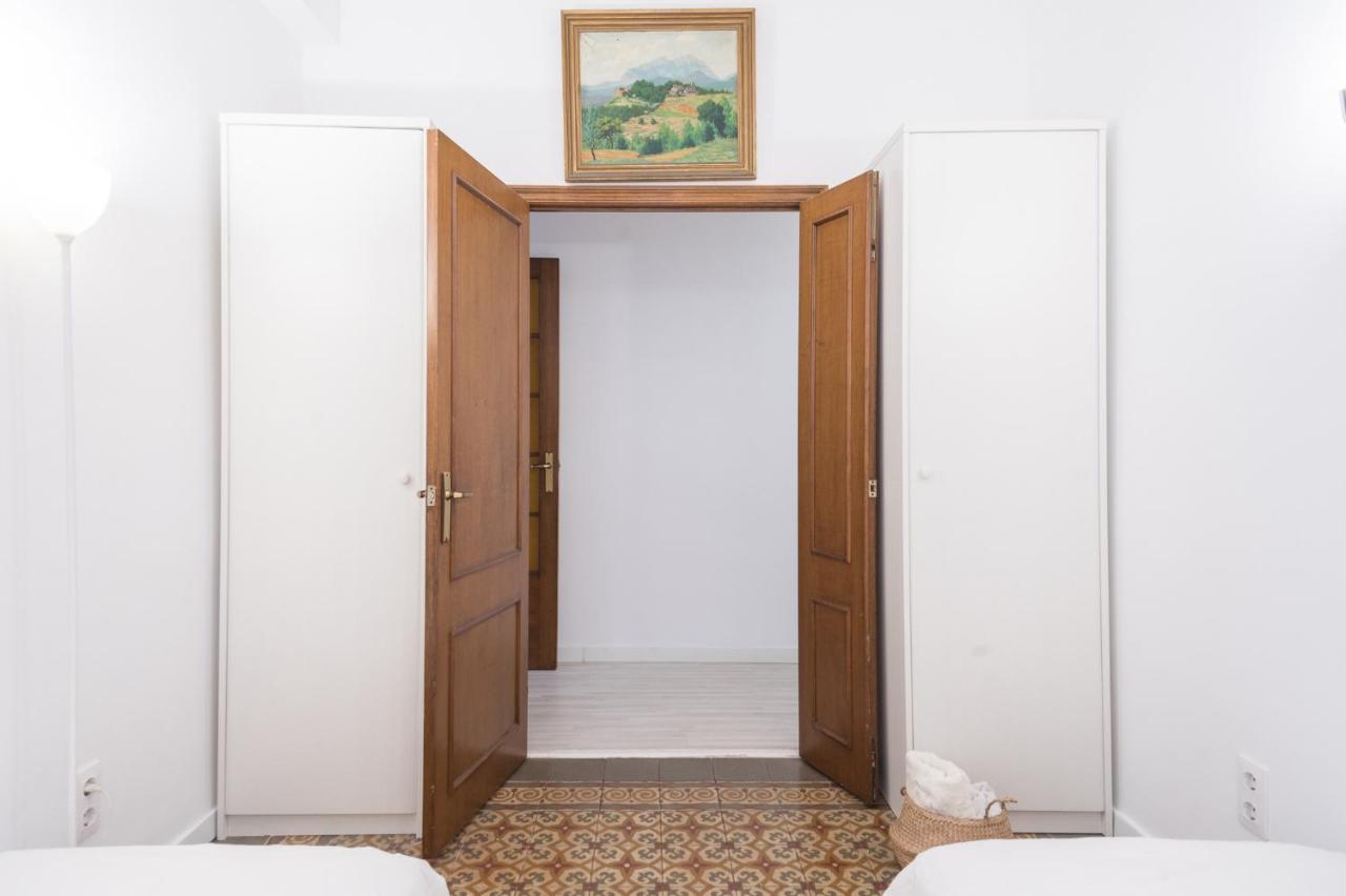 Spacious 3 Bed Apt In The Heart Of Sant Antoni บาร์เซโลนา ภายนอก รูปภาพ