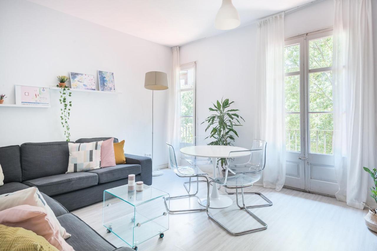 Spacious 3 Bed Apt In The Heart Of Sant Antoni บาร์เซโลนา ภายนอก รูปภาพ