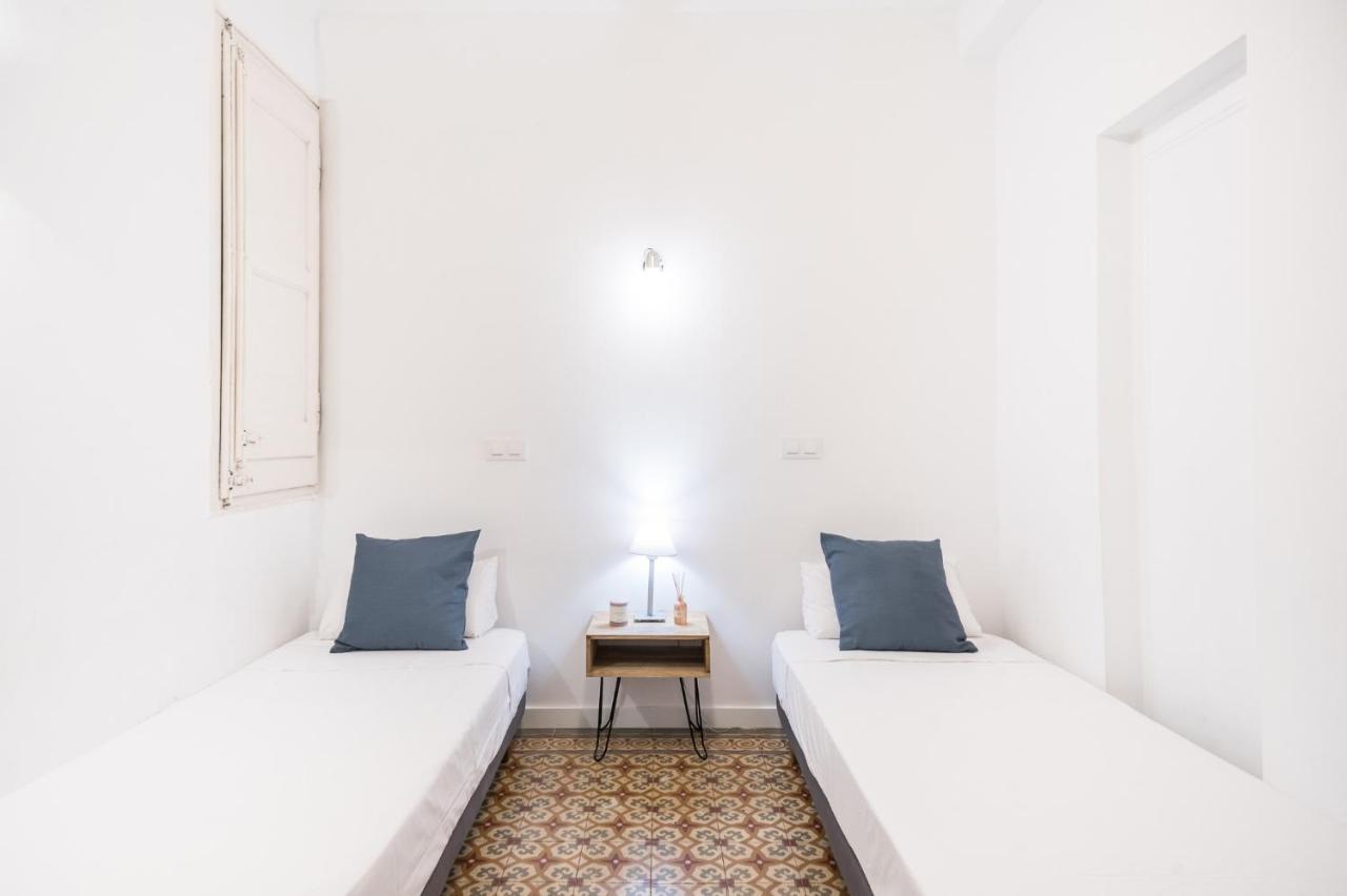 Spacious 3 Bed Apt In The Heart Of Sant Antoni บาร์เซโลนา ภายนอก รูปภาพ