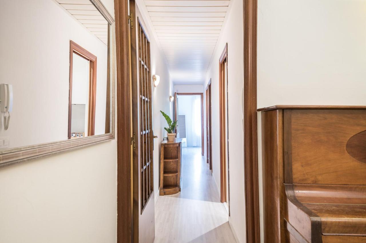Spacious 3 Bed Apt In The Heart Of Sant Antoni บาร์เซโลนา ภายนอก รูปภาพ